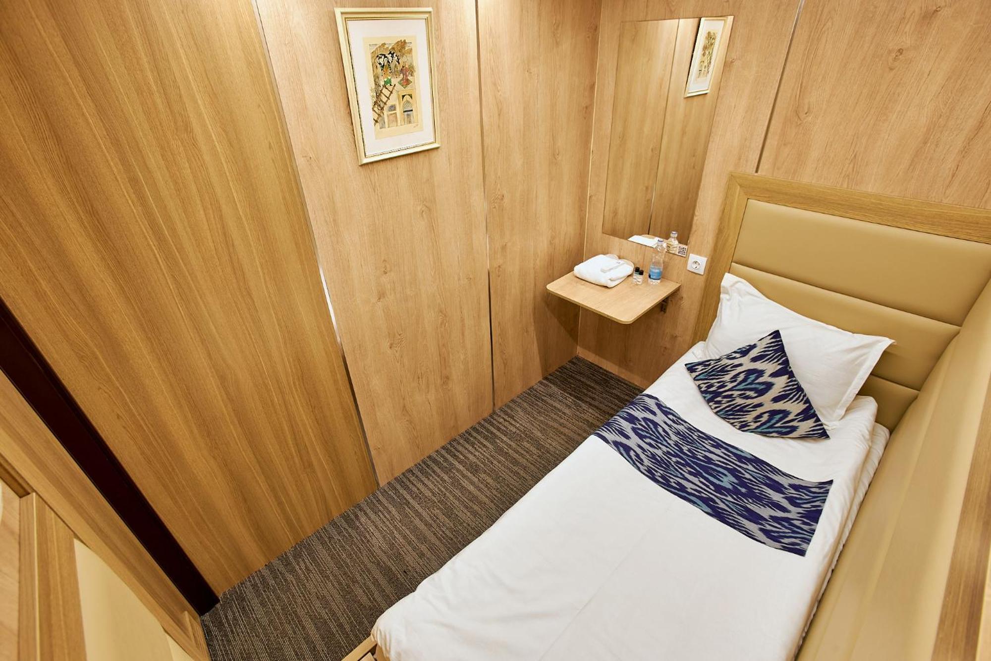 Qo'Noq Tashkent Airport Hotel Sleep Lounge & Showers, Terminal 2 - Transit Only Exterior photo