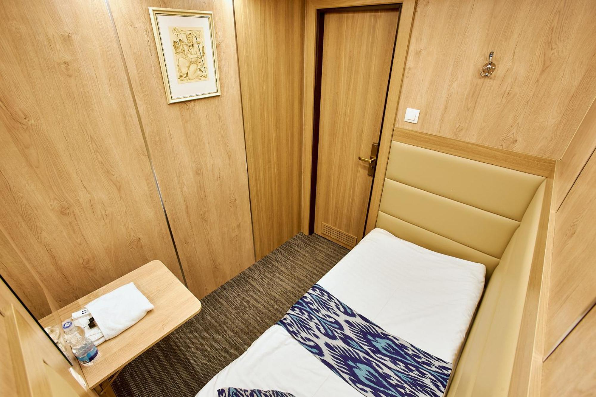 Qo'Noq Tashkent Airport Hotel Sleep Lounge & Showers, Terminal 2 - Transit Only Exterior photo